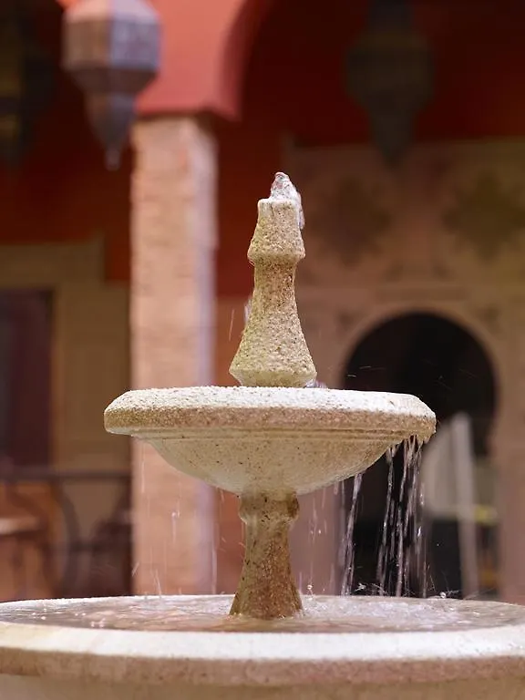 Riad Les Jardins D'Henia Marrakesh 3*,